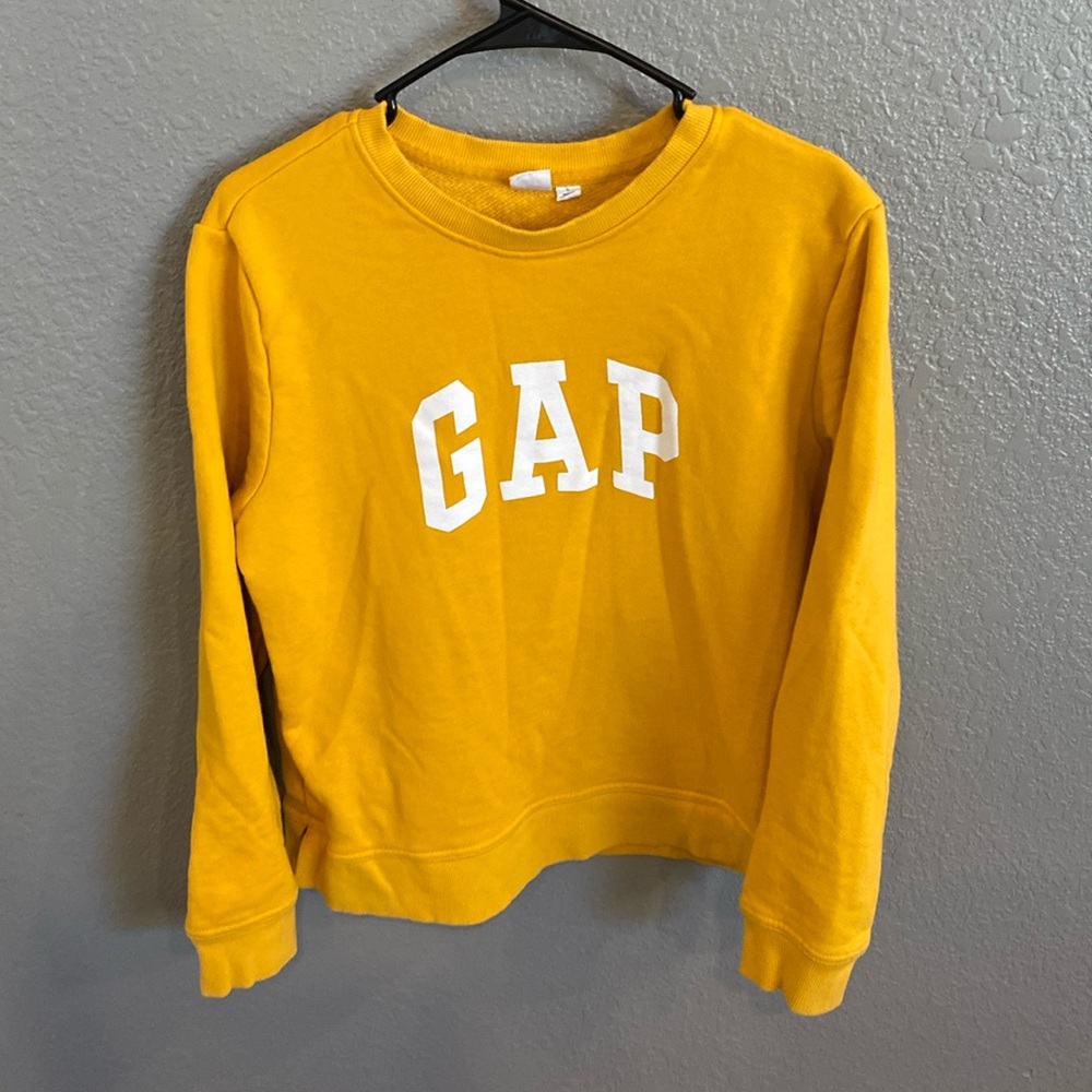 GAP Crewneck sweatshirt